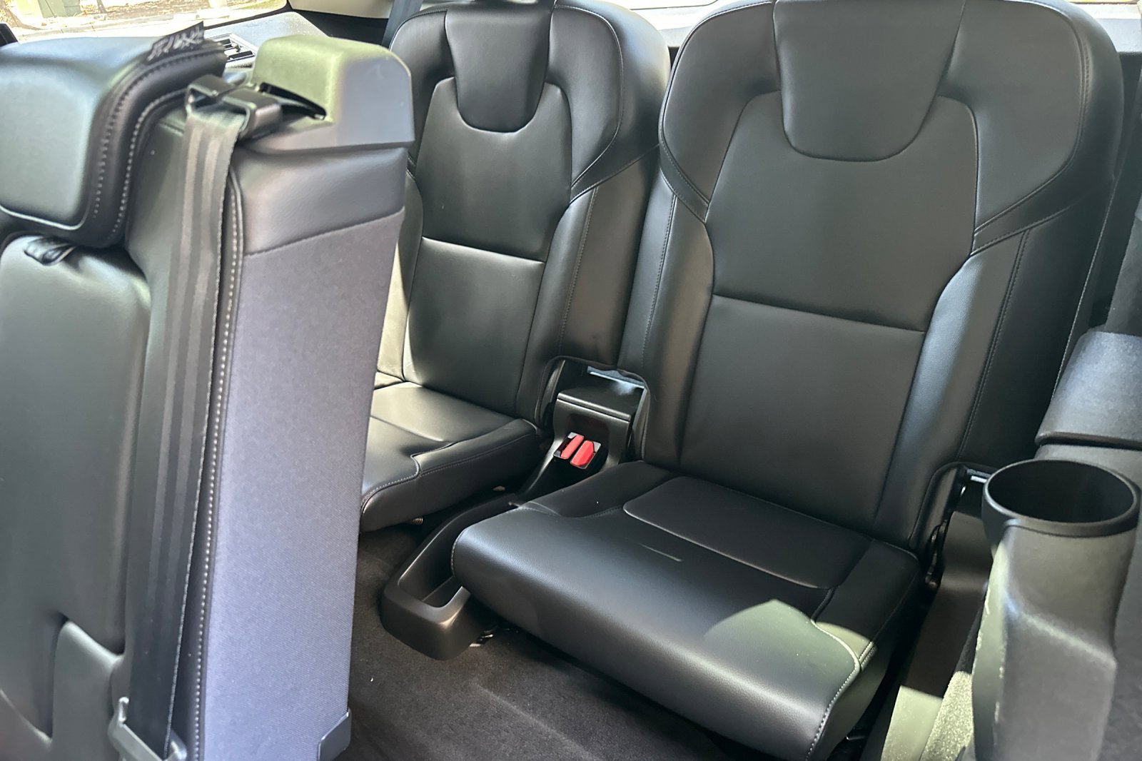 Certified 2025 Volvo XC90 B5 Core AWD/4WD image 17