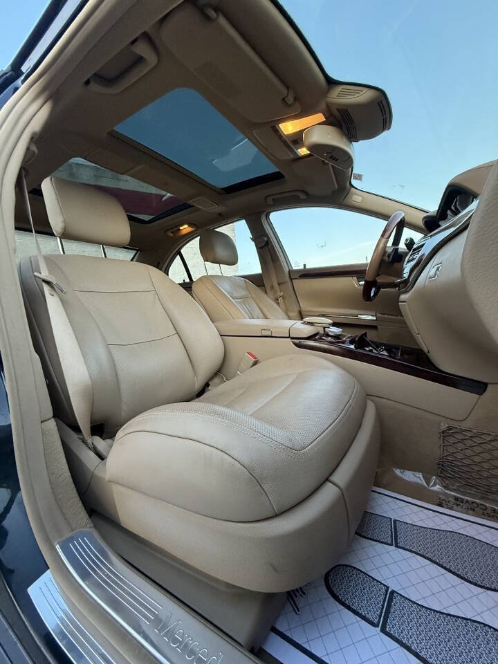 Used 2012 Mercedes-Benz S 550 4MATIC w/ Premium 2 Pkg image 12