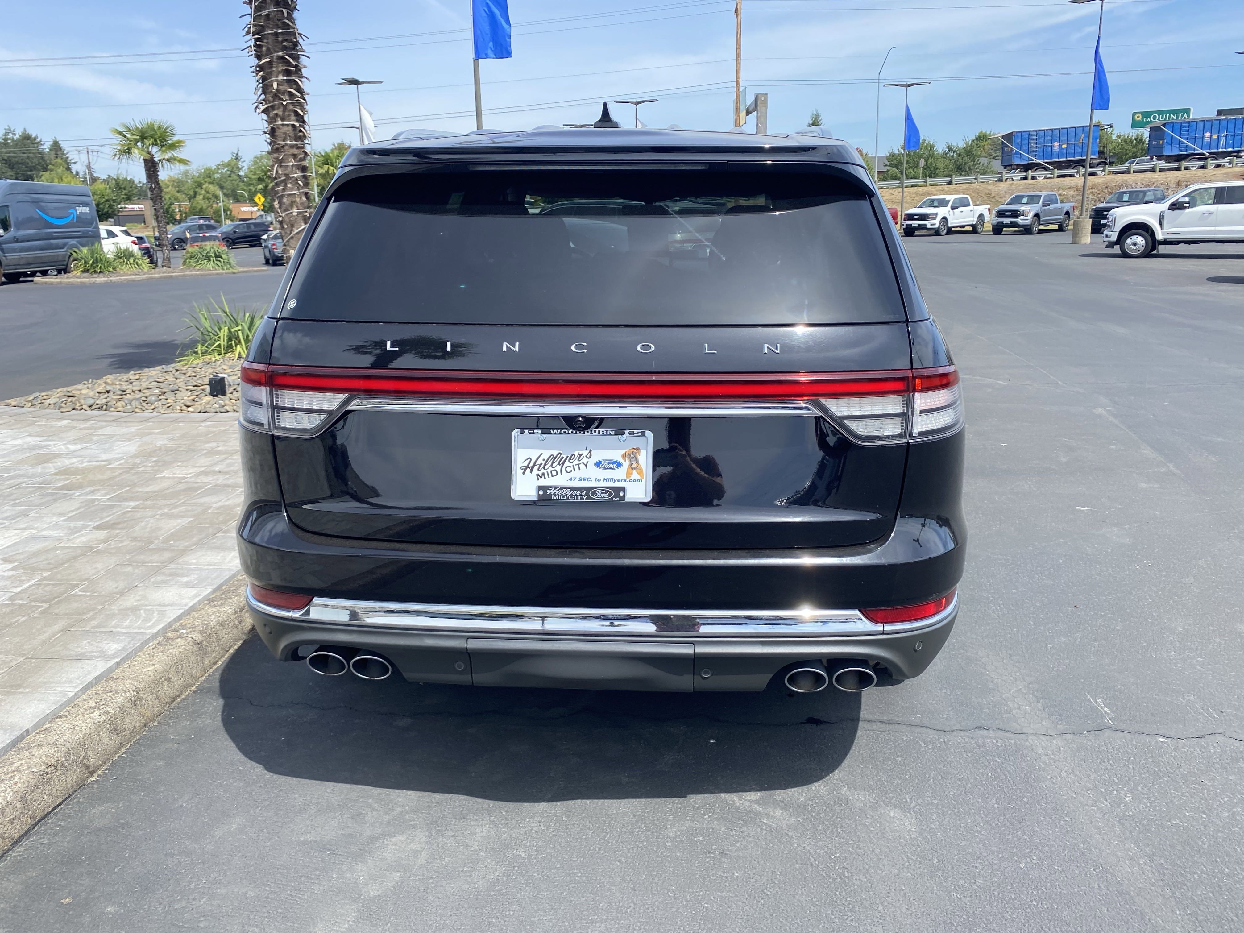 Used 2020 Lincoln Aviator Reserve w/ Equipment Group 202A image 4
