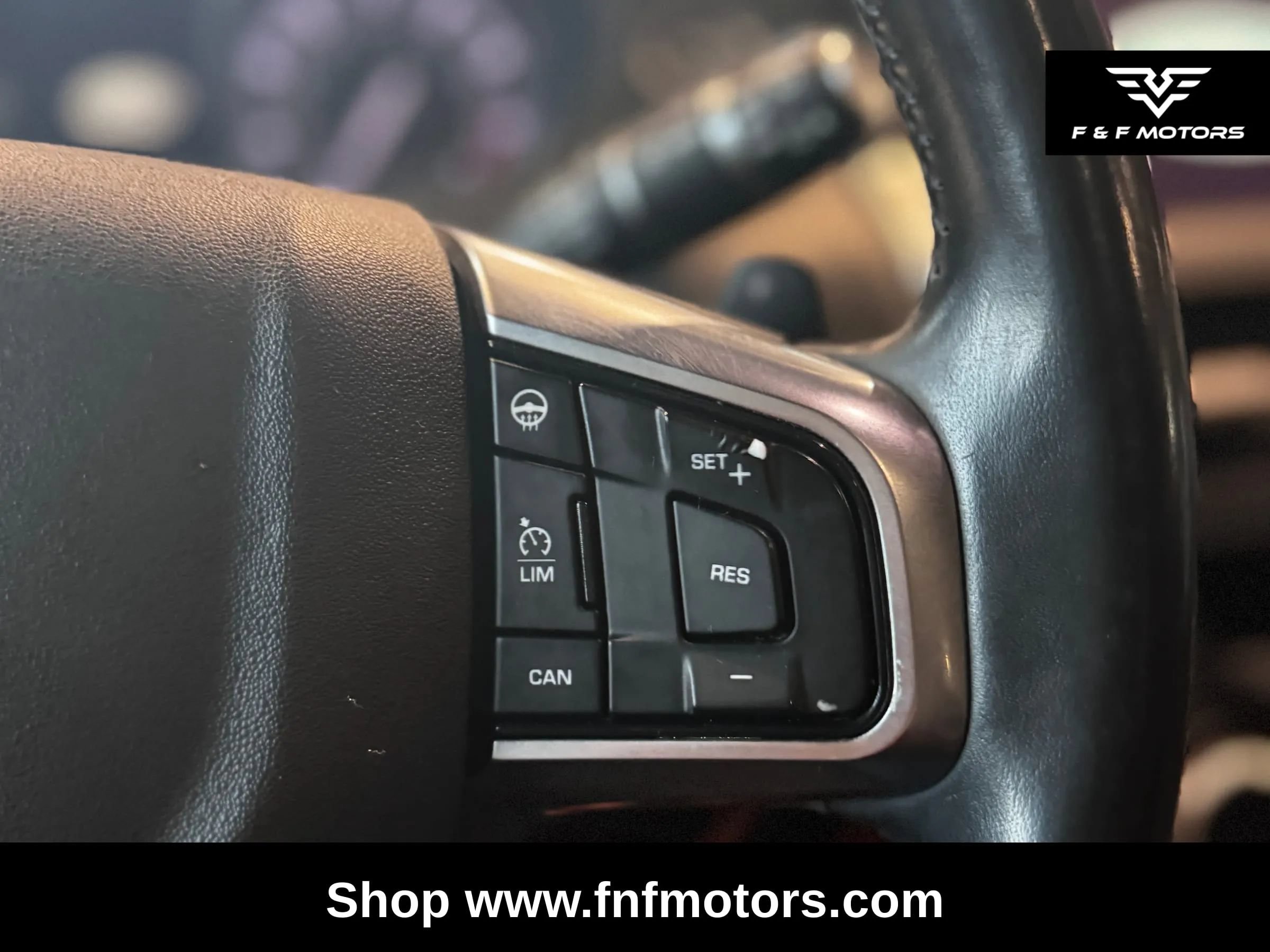 Used 2015 Land Rover Discovery Sport HSE Luxury AWD/4WD image 16