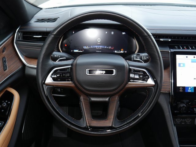 Used 2024 Jeep Grand Cherokee L Summit image 19