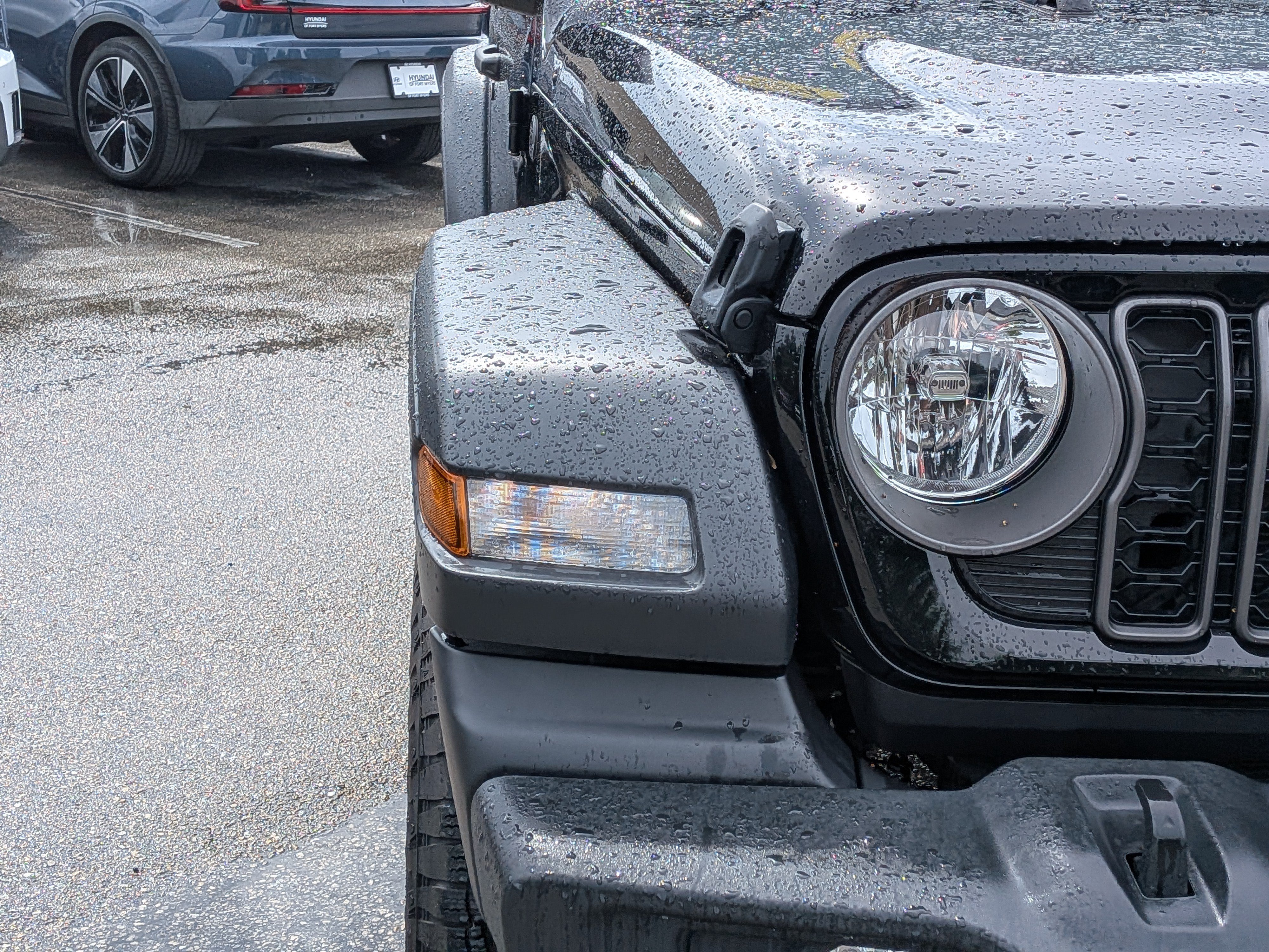 Used 2024 Jeep Wrangler Sport AWD/4WD image 10