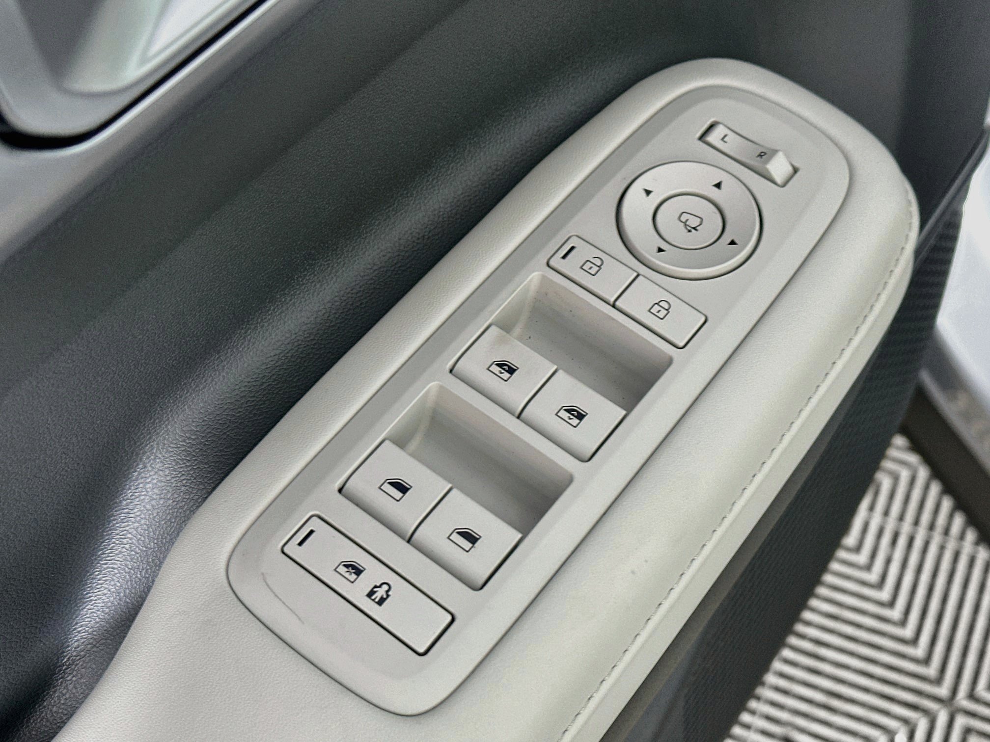 New 2027 Hyundai Santa Fe Limited AWD/4WD image 18