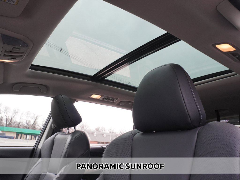 Used 2021 Subaru Ascent Limited w/ Technology Package image 3