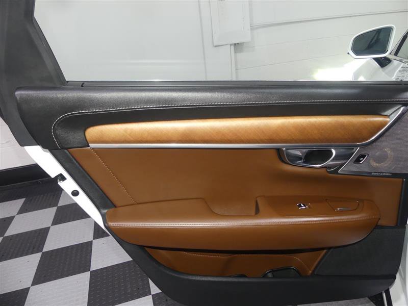 Used 2018 Volvo S90 T6 Inscription image 26