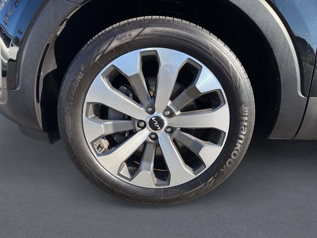 Used 2022 Kia Telluride EX w/ EX Premium Package image 9