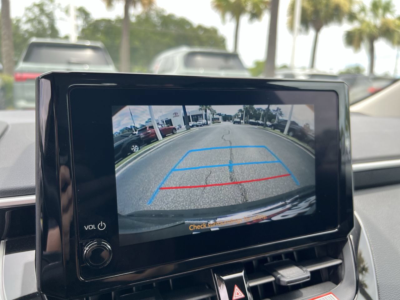 Used 2025 Toyota Corolla LE FWD image 25