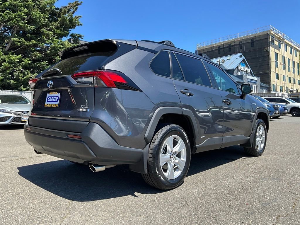Used 2020 Toyota RAV4 XLE w/ Convenience Package AWD/4WD image 8