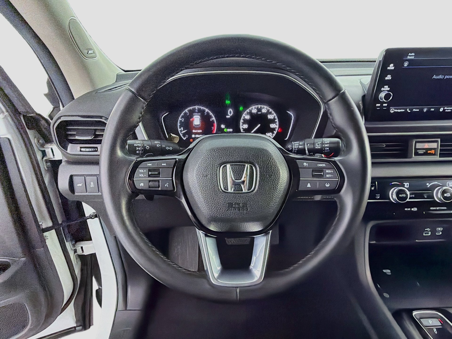 Used 2024 Honda Pilot Touring image 41