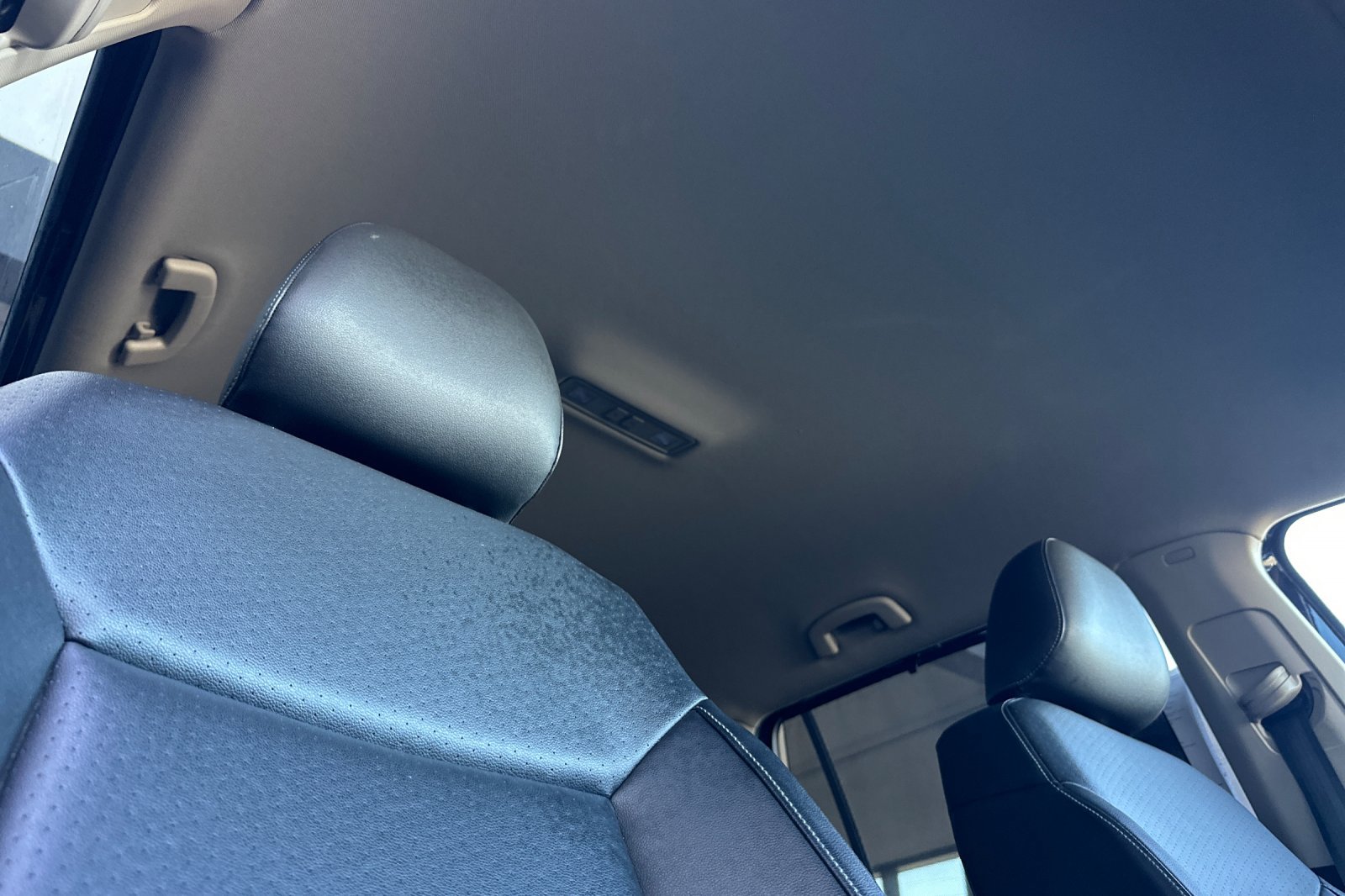 Used 2018 Volkswagen Atlas SE AWD/4WD image 18