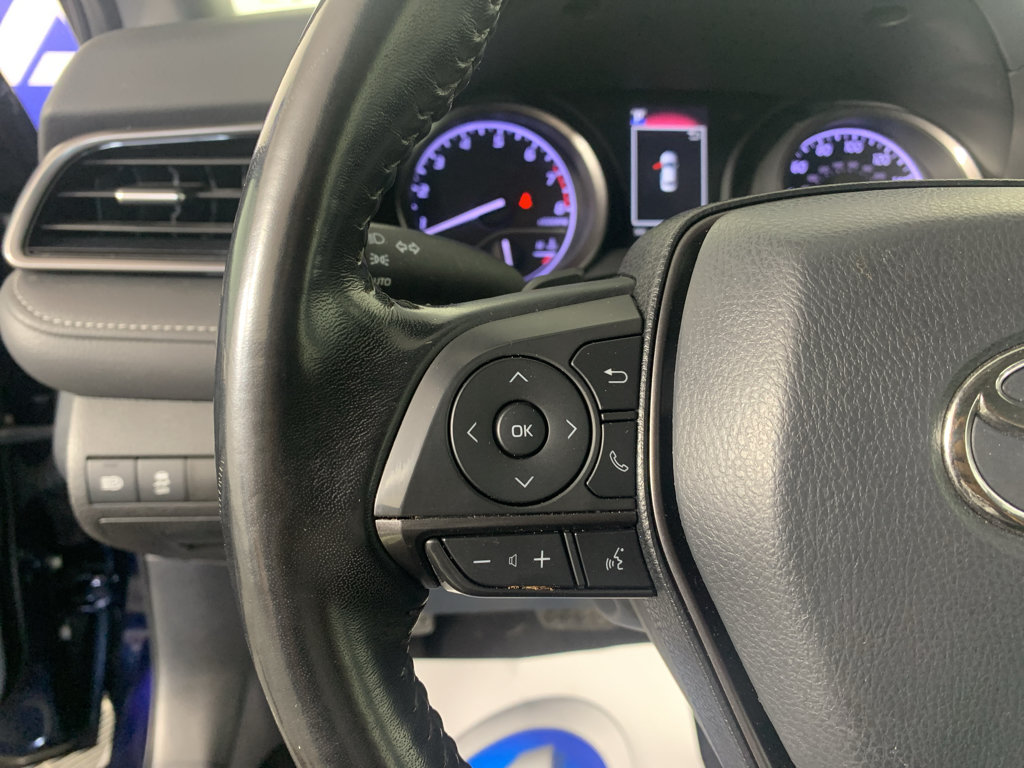 Used 2022 Toyota Camry SE FWD image 18