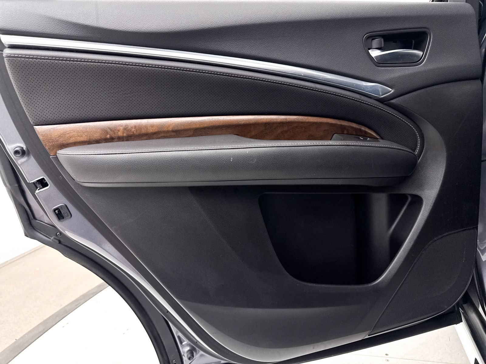 Used 2020 Acura MDX FWD w/ Technology Package image 31