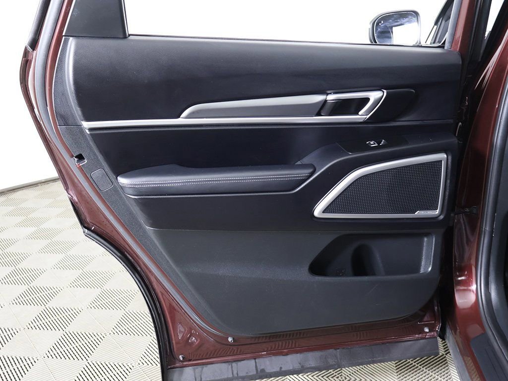 Used 2022 Kia Telluride LX image 25