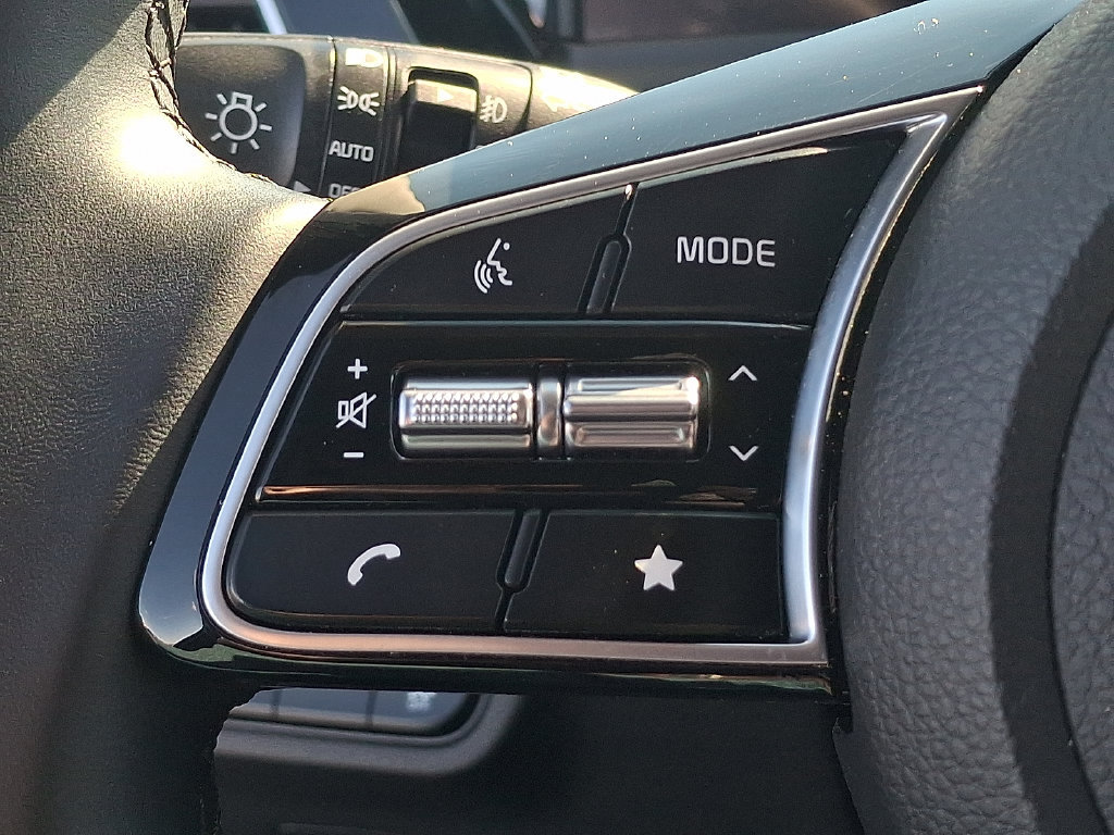 Certified 2024 Kia Seltos X-Line AWD/4WD image 16