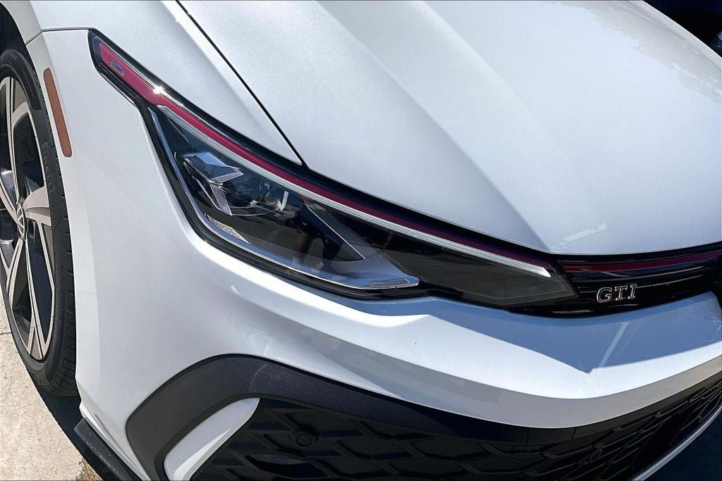 New 2026 Volkswagen GTI SE FWD image 29
