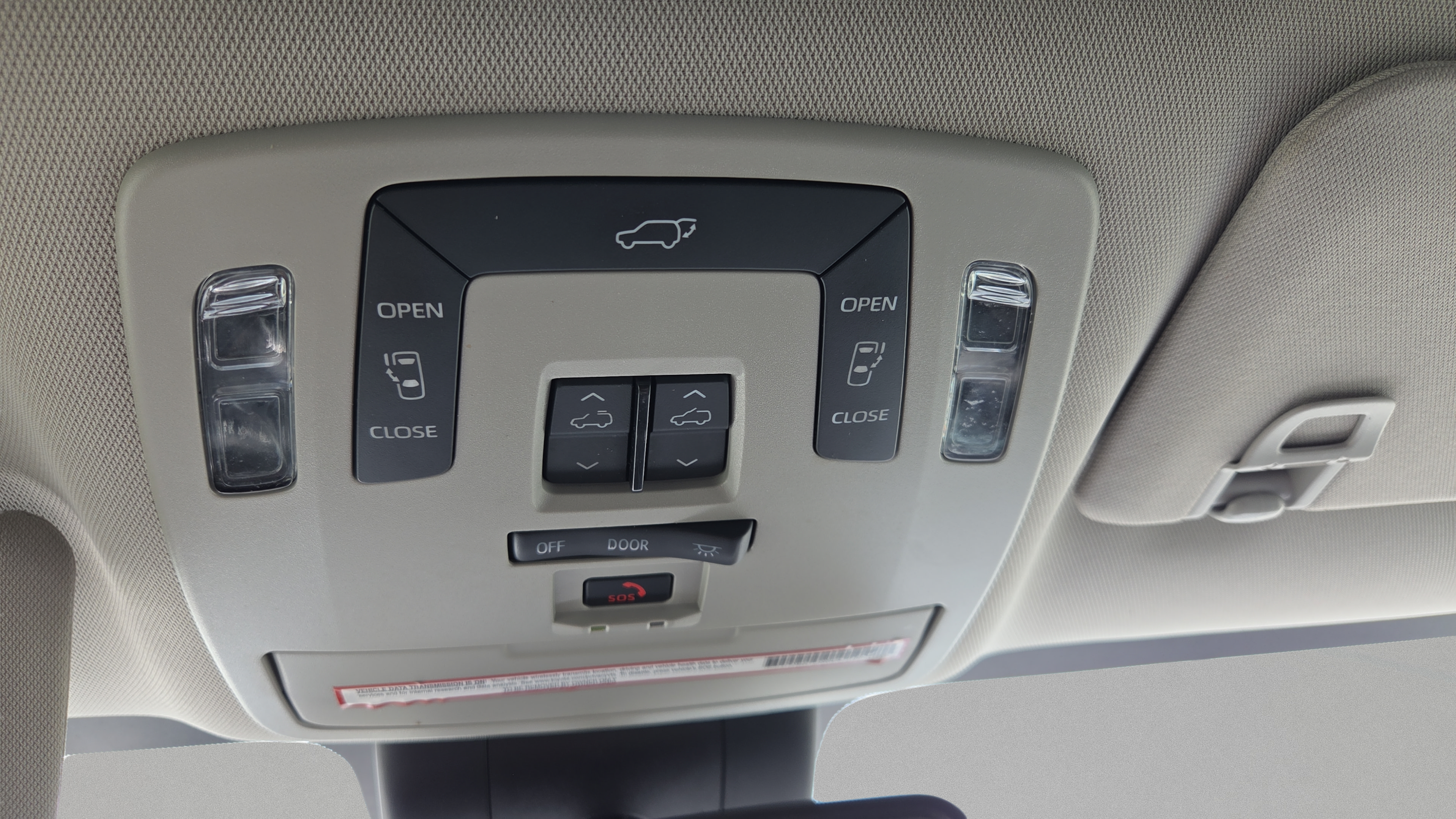 Certified 2021 Toyota Sienna XLE FWD image 28
