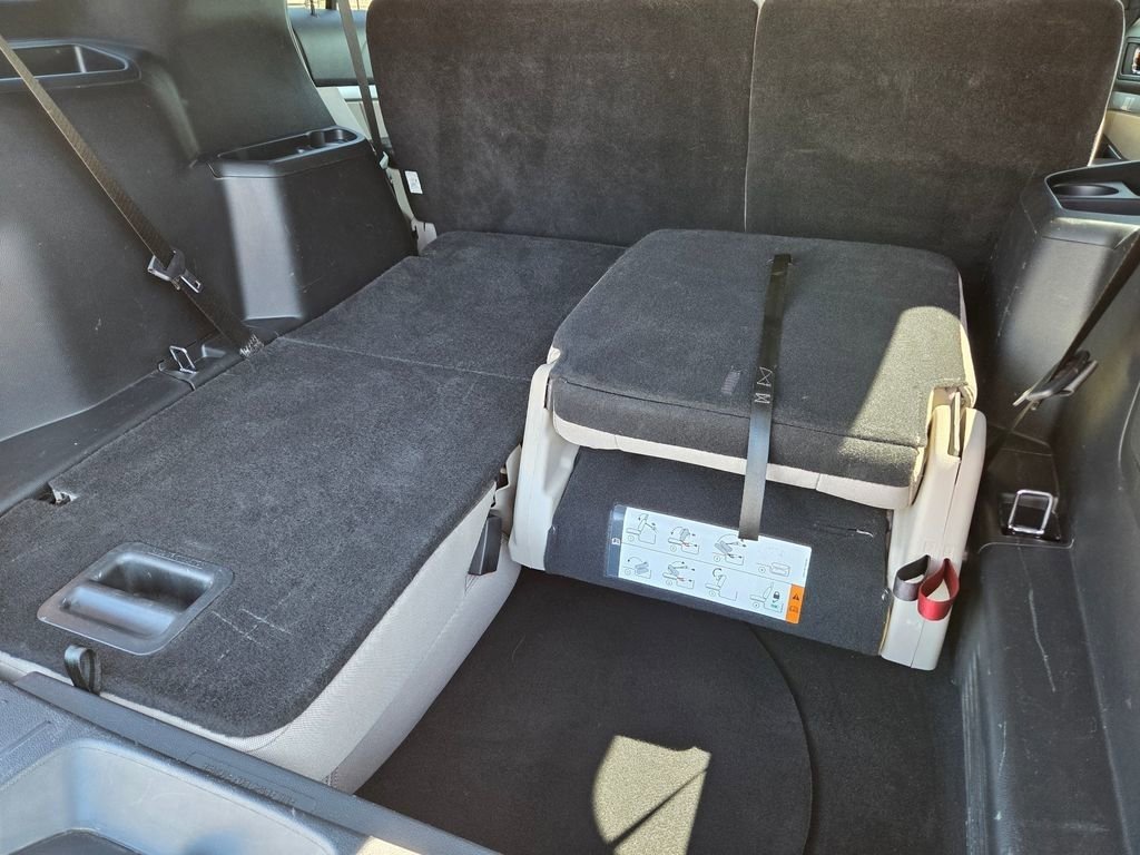 Used 2018 Ford Explorer FWD image 26