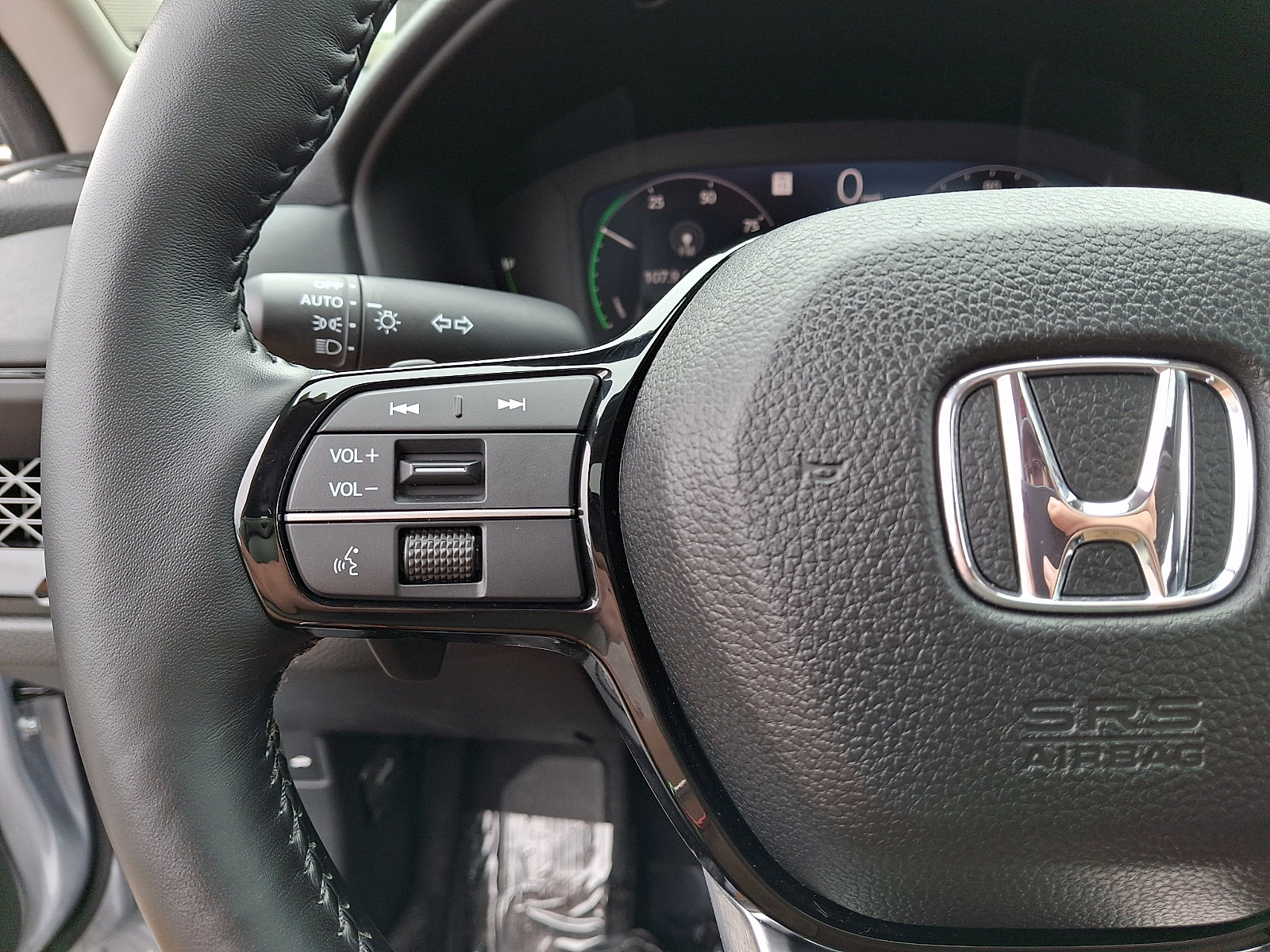 Certified 2025 Honda Accord Touring image 22