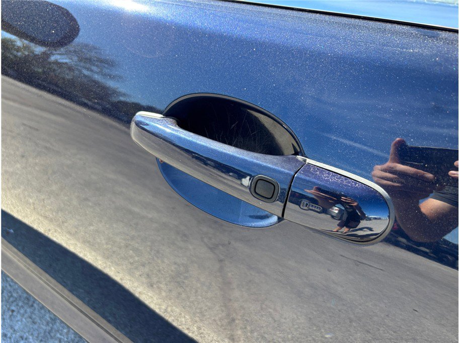 Used 2015 Jaguar XF Premium image 18