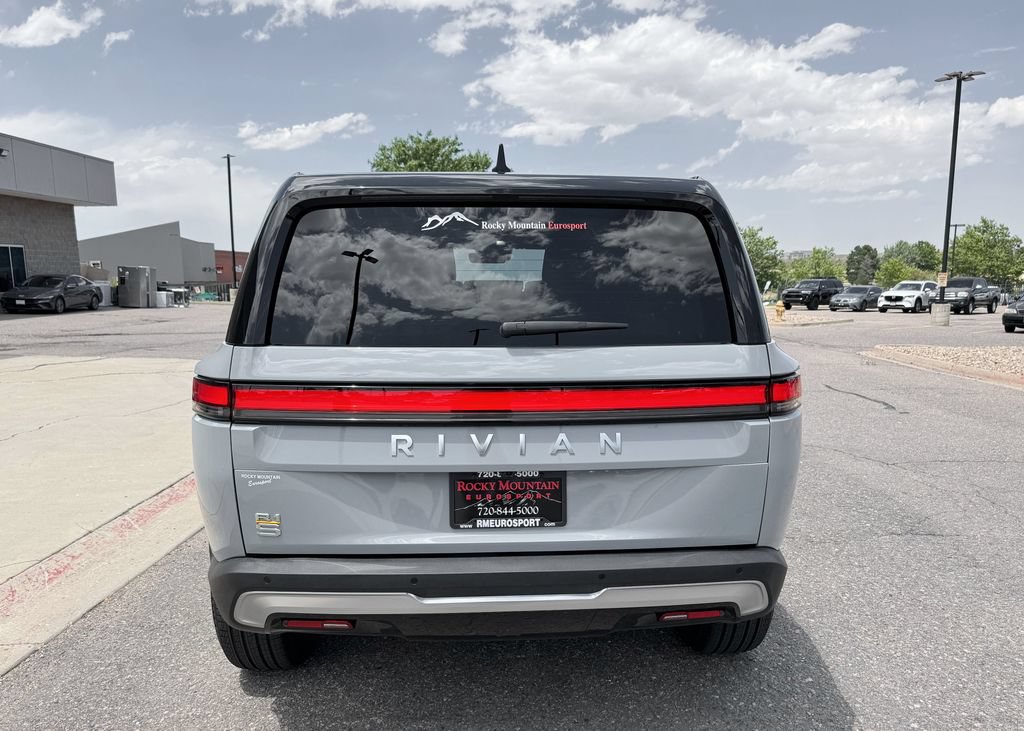Used 2024 Rivian R1S Adventure AWD/4WD image 7