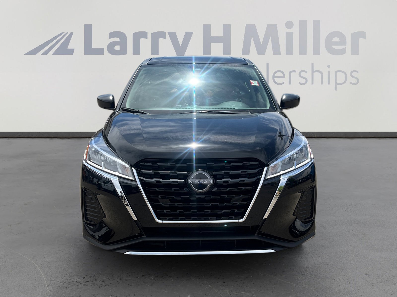 Used 2025 Nissan Kicks Play S image 8