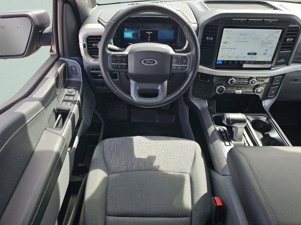 Used 2023 Ford F150 Lightning XLT image 4