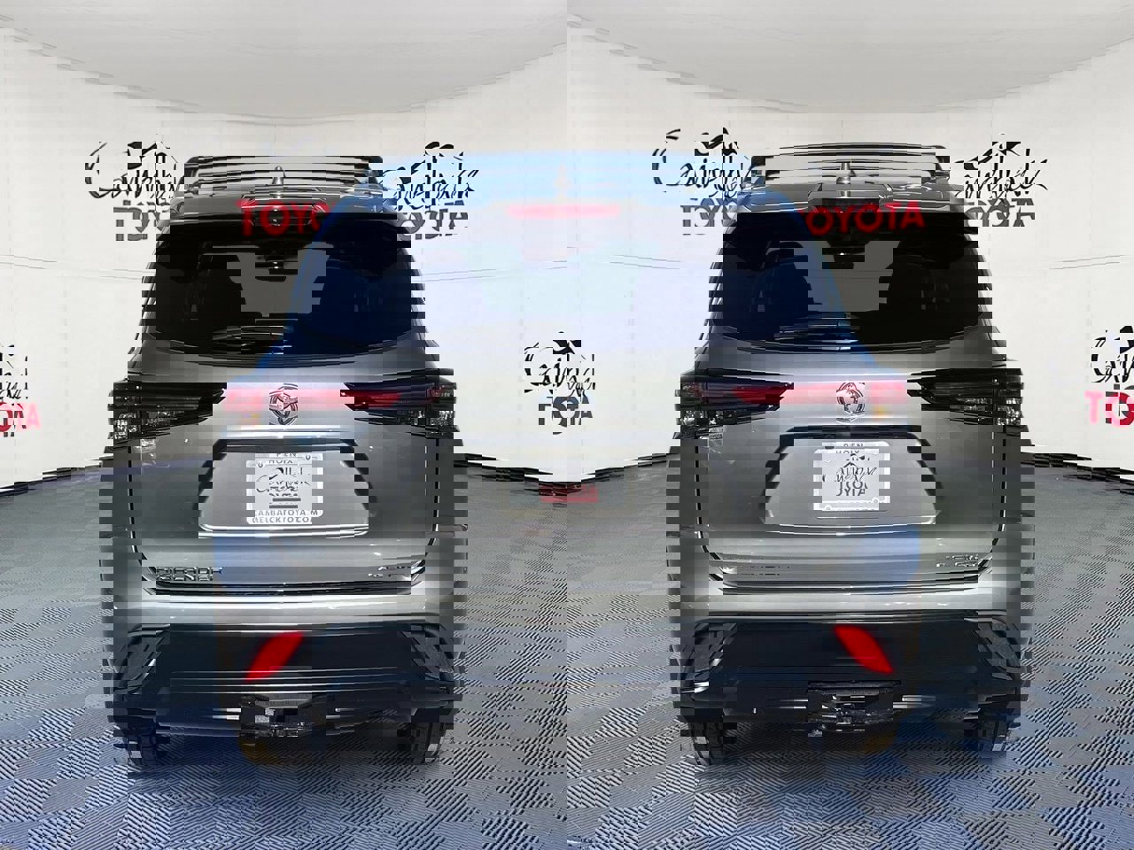 New 2026 Toyota Highlander XLE image 6