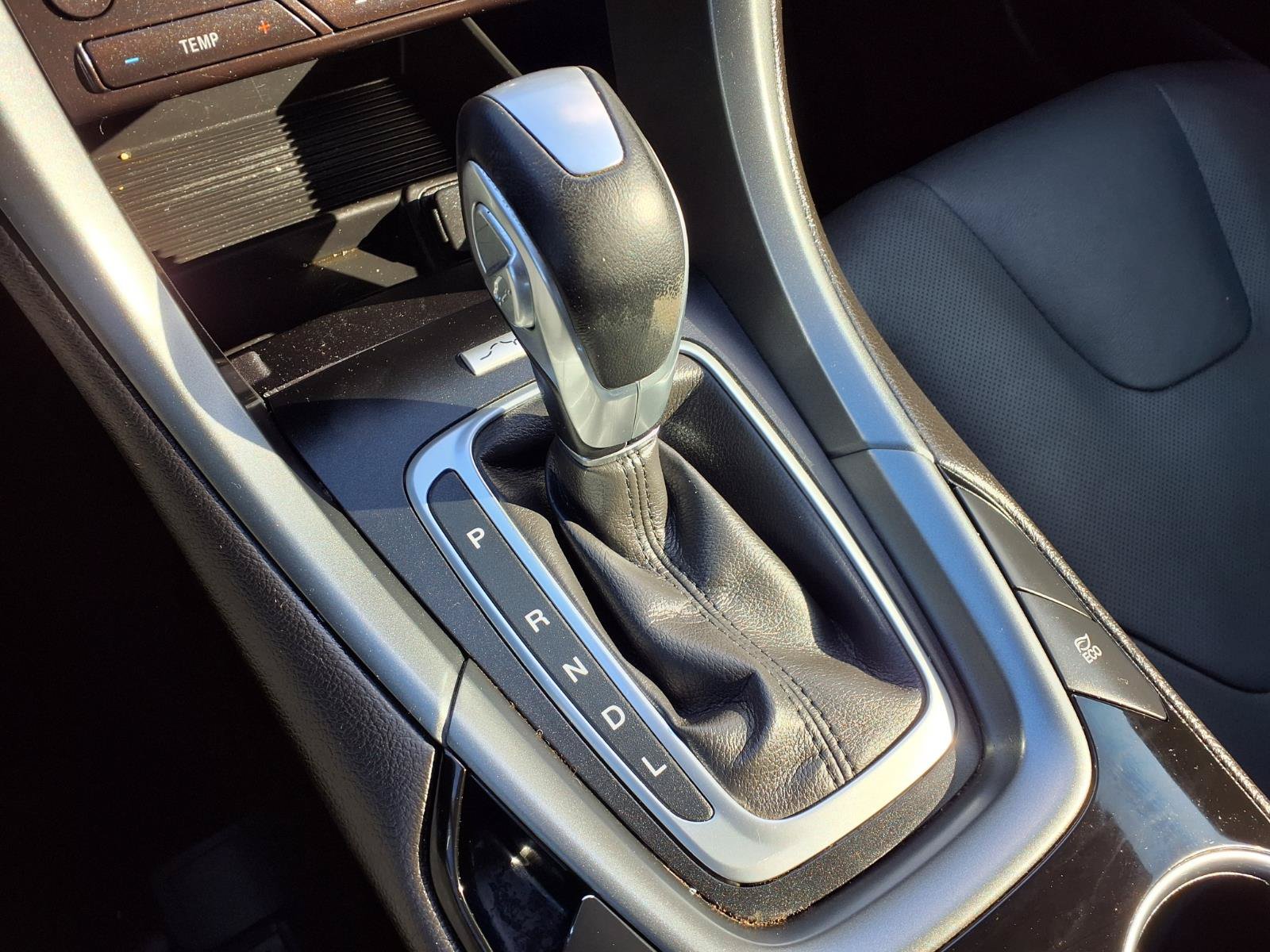 Used 2016 Ford Fusion Titanium FWD image 14