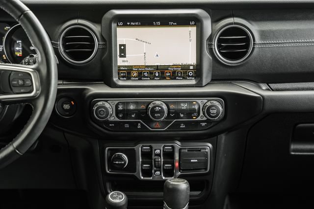 Used 2023 Jeep Wrangler Unlimited Sahara w/ Cold Weather Group AWD/4WD image 32