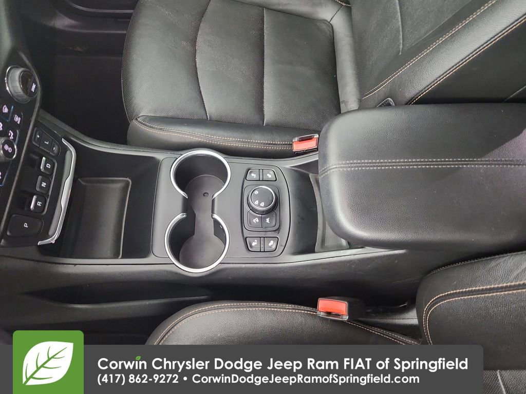Used 2020 GMC Terrain SLT w/ Preferred Package AWD/4WD image 11