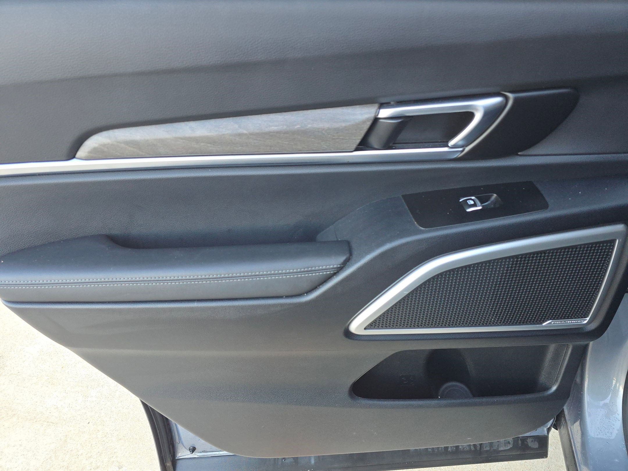 Used 2022 Kia Telluride EX w/ EX Premium Package image 28