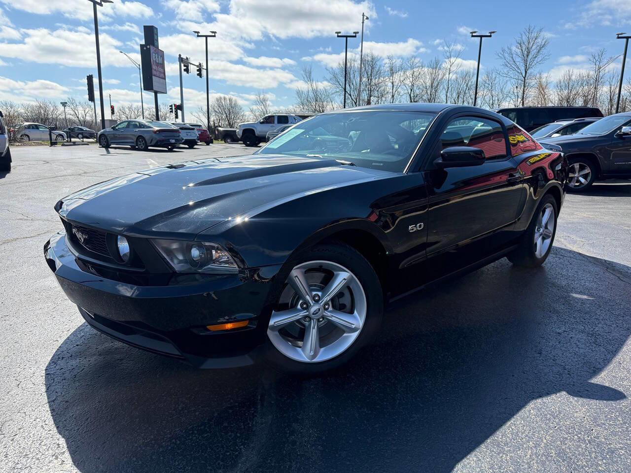 Used 2011 Ford Mustang GT Premium w/ Electronics Pkg RWD image 3