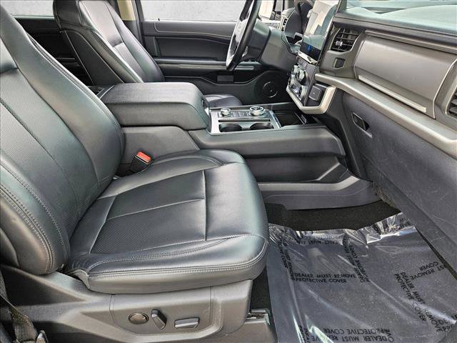 Used 2024 Ford Expedition XLT AWD/4WD image 21