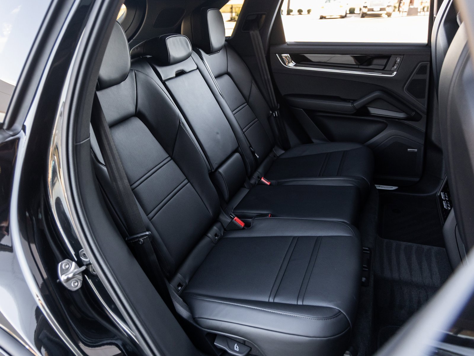 New 2026 Porsche Cayenne S image 37