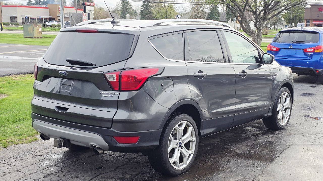 Used 2019 Ford Escape Titanium AWD/4WD image 6