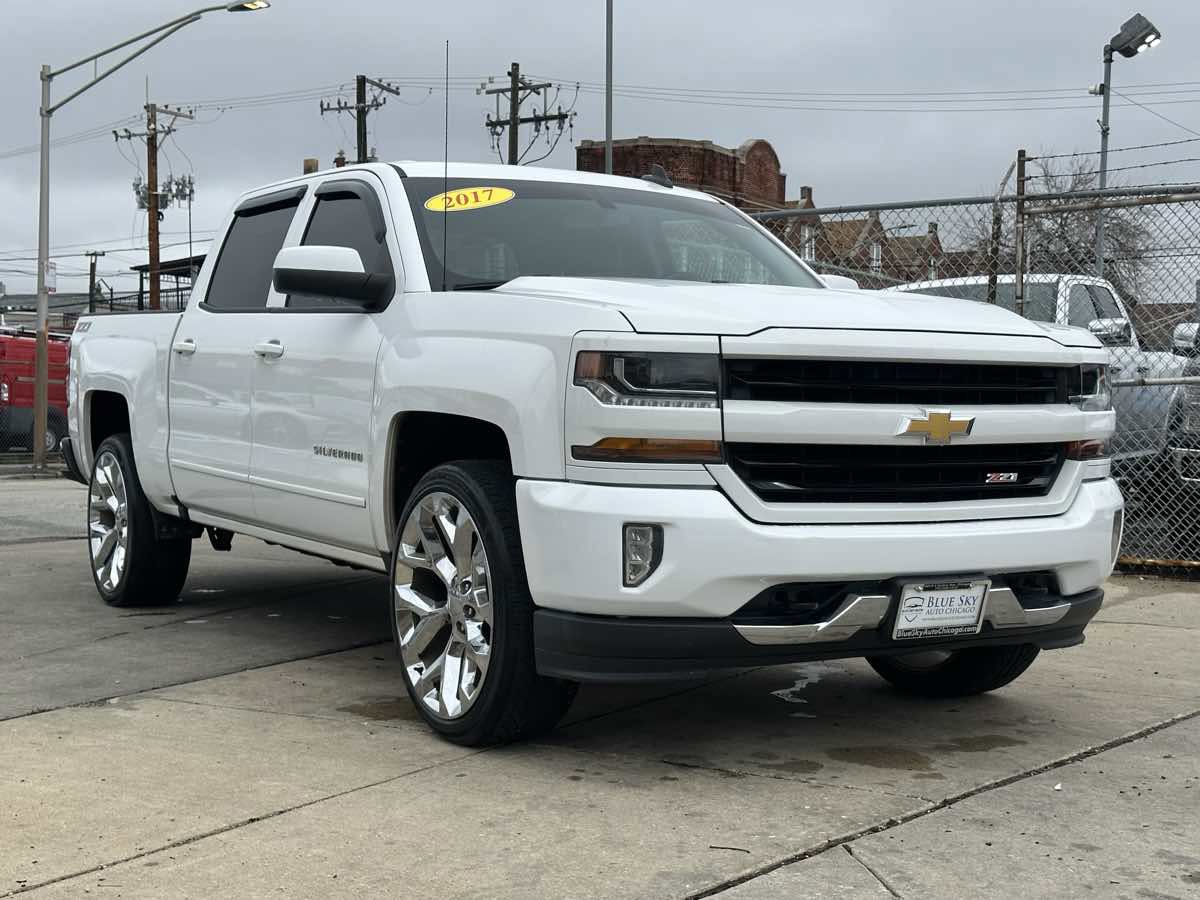 Used 2017 Chevrolet Silverado 1500 LT w/ All Star Edition image 3