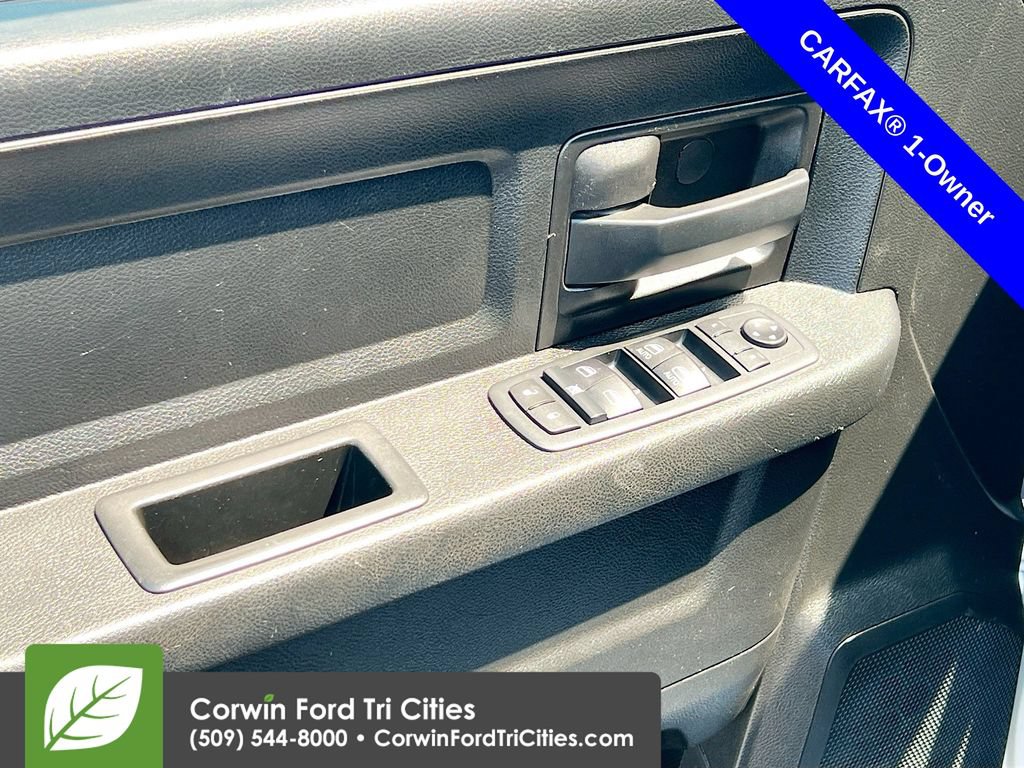 Used 2020 RAM 5500 Tradesman w/ Chrome Appearance Group AWD/4WD image 12