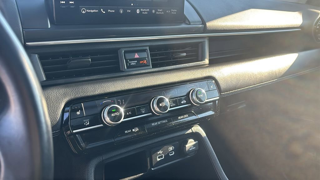 Used 2024 Honda Pilot Touring image 20