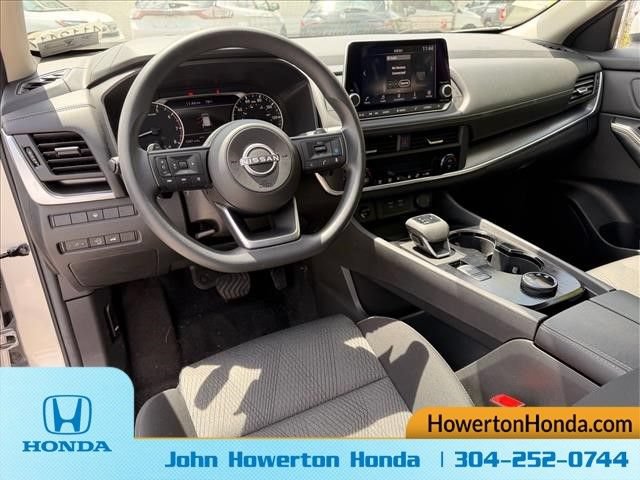 Used 2024 Nissan Rogue SV AWD/4WD image 11