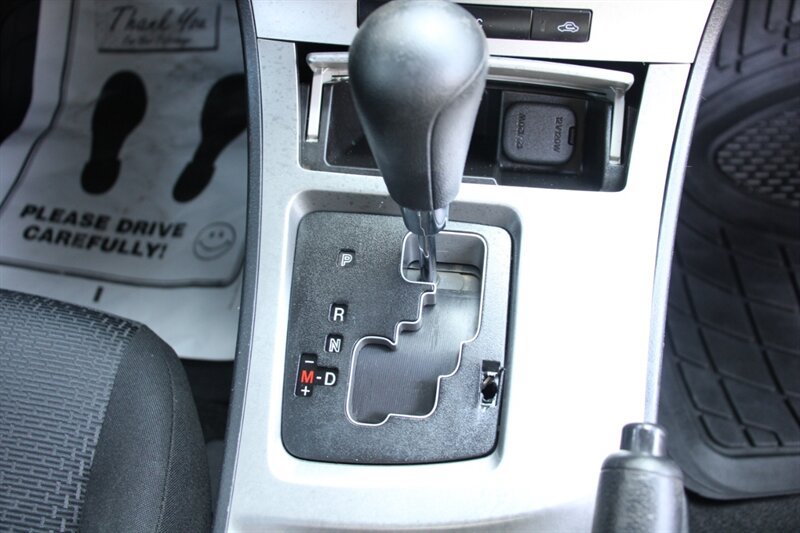 Used 2010 MAZDA MAZDA3 i Touring FWD image 8