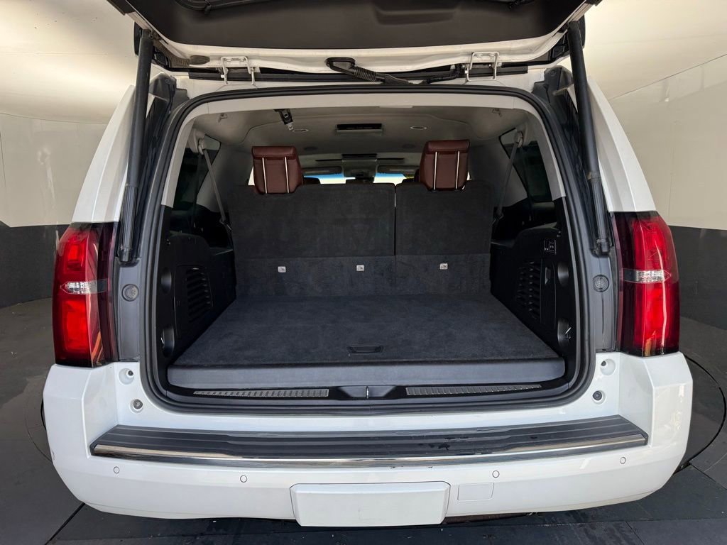 Used 2019 Chevrolet Suburban Premier w/ Premier Plus Edition AWD/4WD image 6