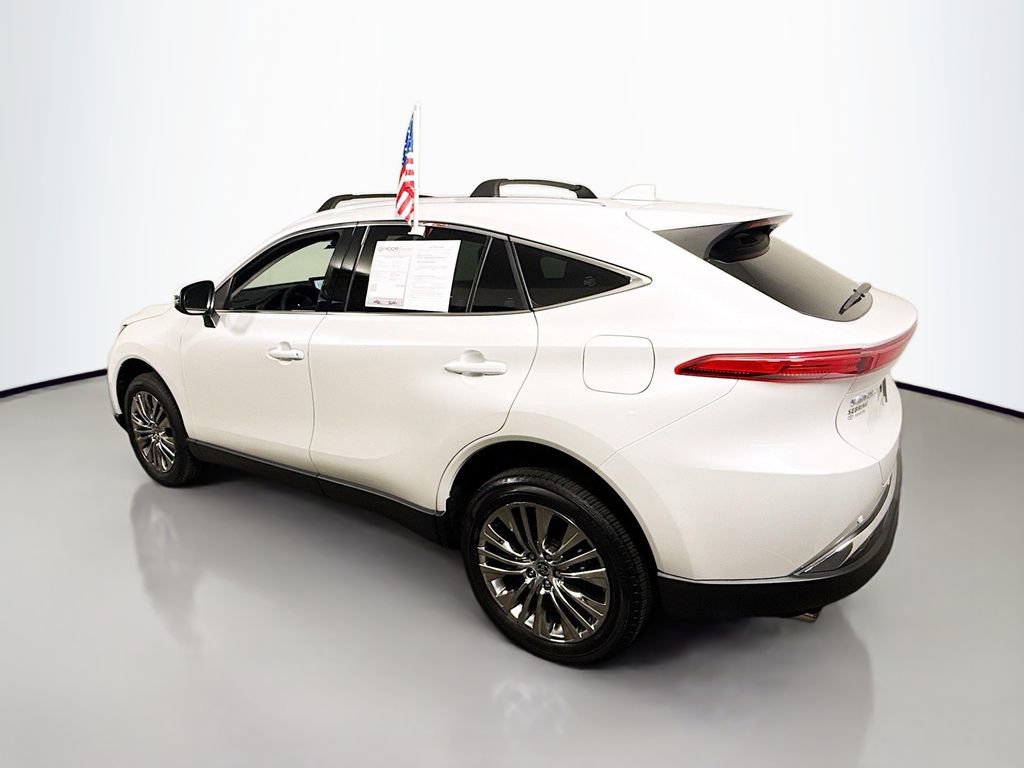 Used 2024 Toyota Venza Limited image 5