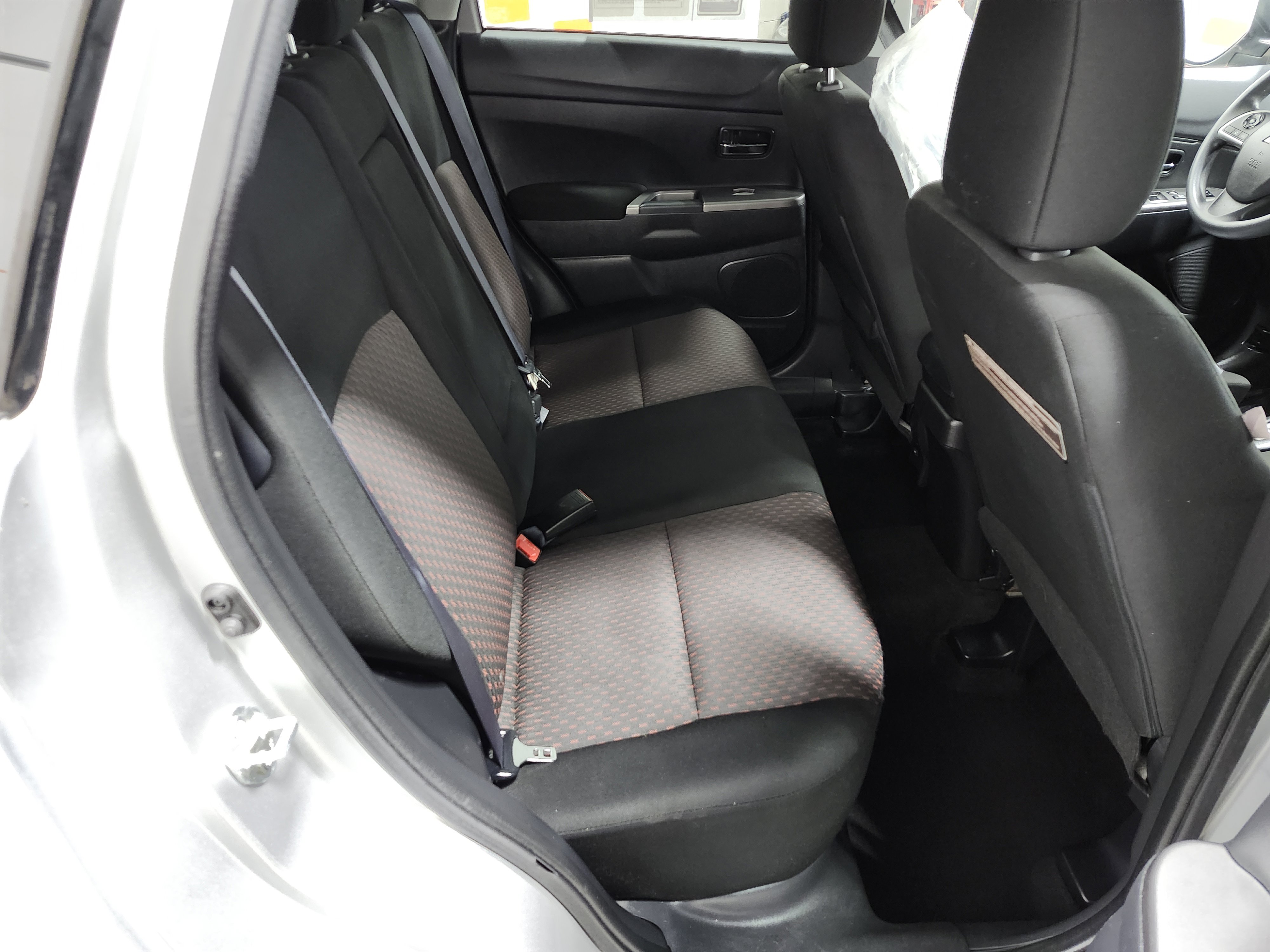 Used 2018 Mitsubishi Outlander Sport LE image 17