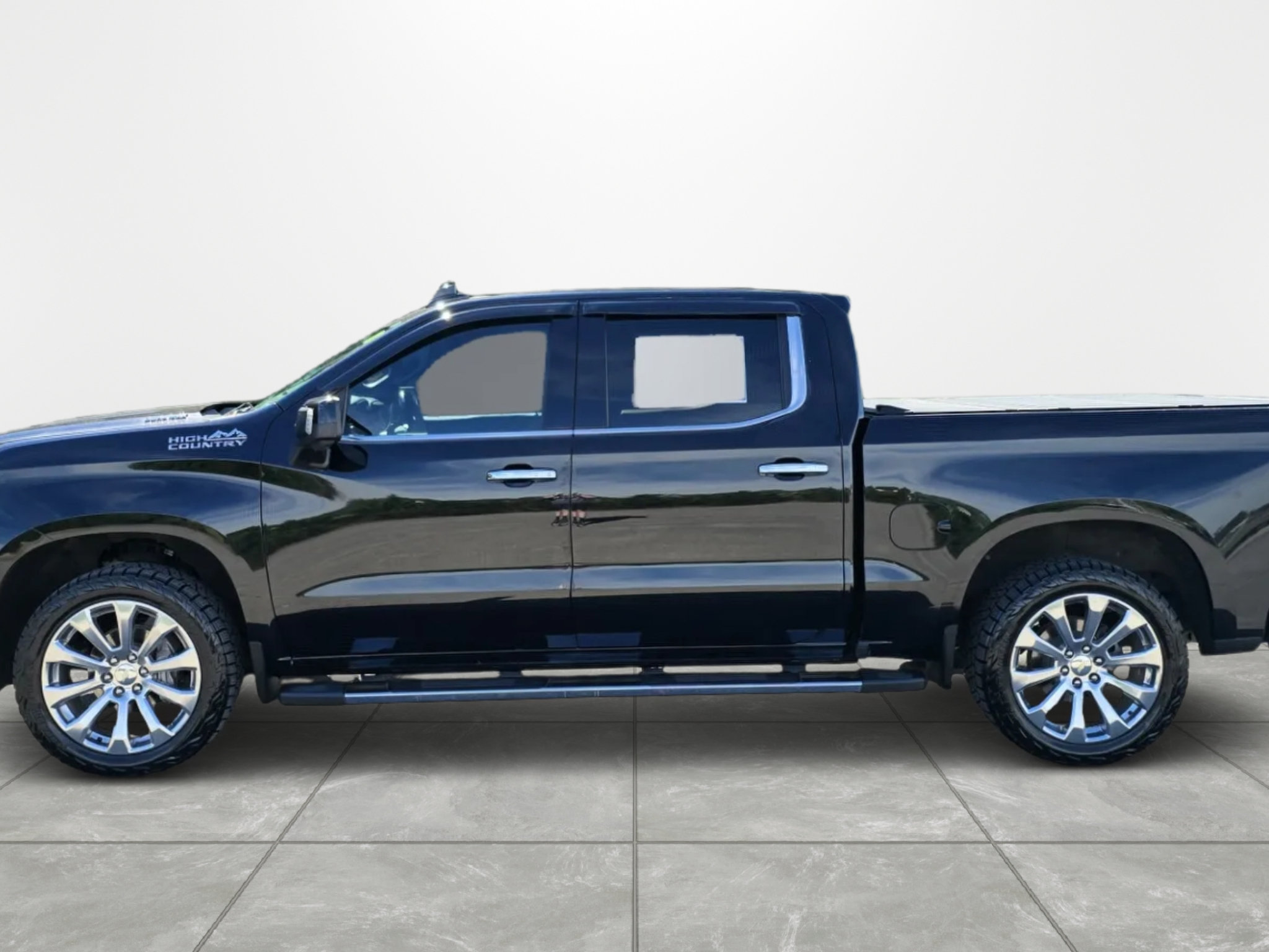 Used 2021 Chevrolet Silverado 1500 High Country w/ Technology Package AWD/4WD image 7