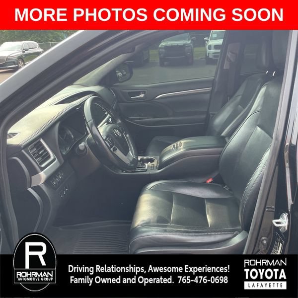 Used 2017 Toyota Highlander Limited Platinum AWD/4WD image 9