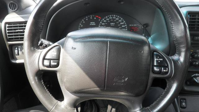 Used 2002 Chevrolet Camaro LT w/ Performance Handling Pkg RWD image 26