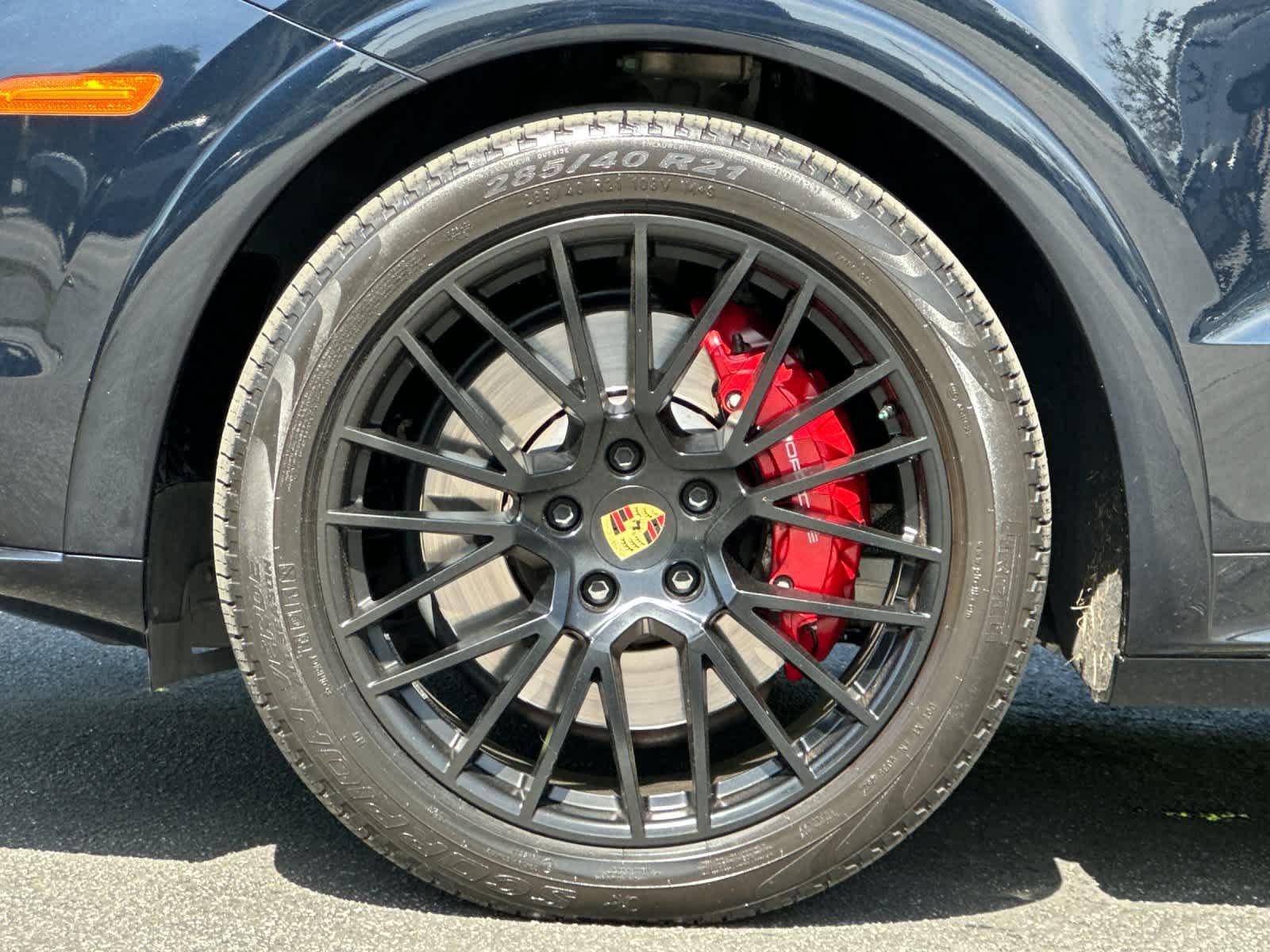 Certified 2023 Porsche Cayenne GTS AWD/4WD image 31