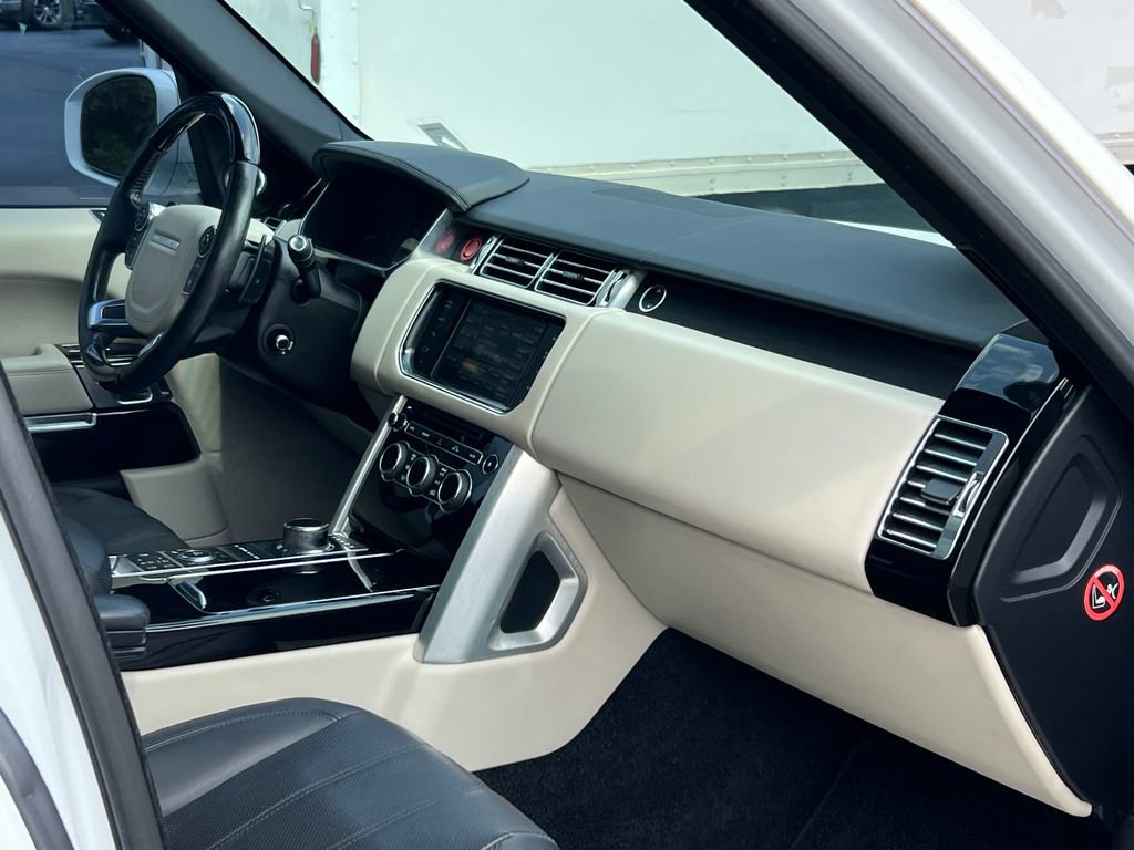 Used 2014 Land Rover Range Rover HSE AWD/4WD image 28