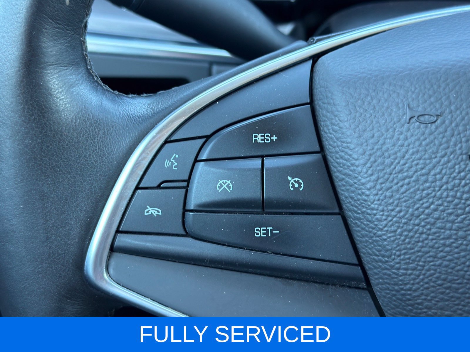 Used 2017 Cadillac XT5 Luxury w/ LPO, Wheel Lock Package AWD/4WD image 24