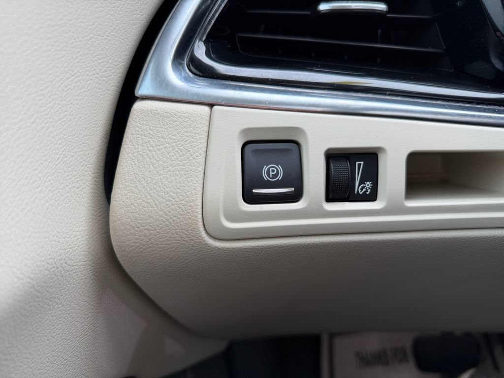 Used 2021 Cadillac XT6 Premium Luxury FWD image 18